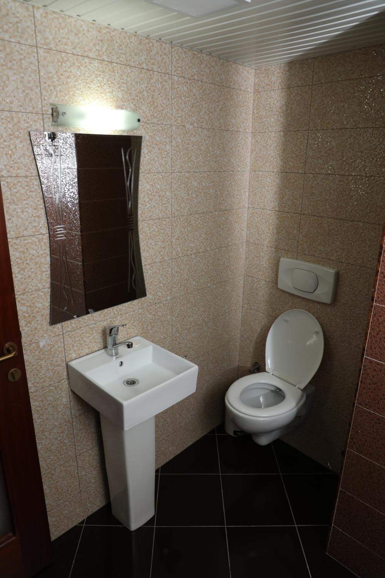 Bruti Hotel Prizren Buitenkant foto