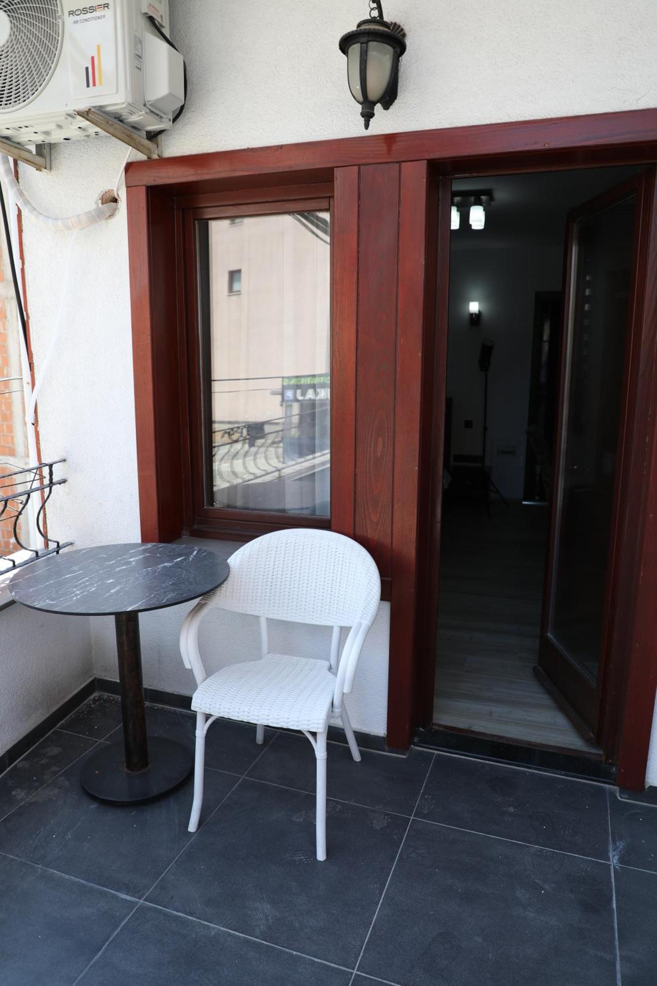Bruti Hotel Prizren Buitenkant foto